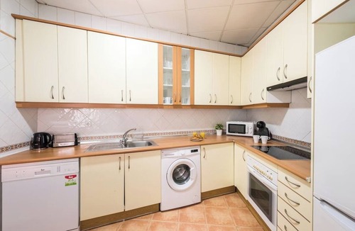 Literary Quarter Apartment | Spacious apartment for groups in Puerta del Sol
