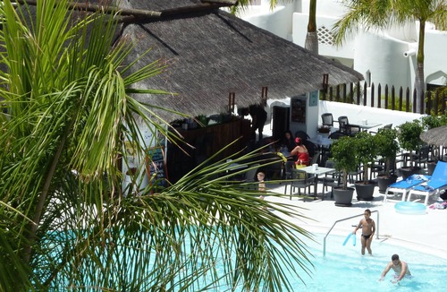 Playa Paraiso Apartment | Spacious duplex apartment with pools and bar restaurant