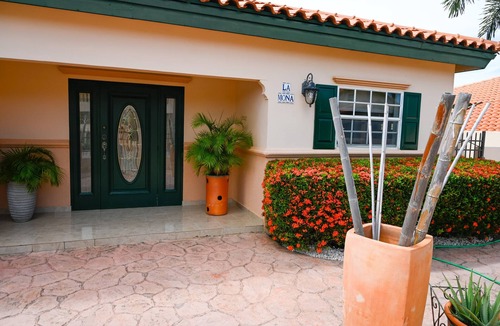 Ponton Villa | SPACIOUS VILLA LA MONA- 4BR-AMAZING GARDEN-POOL