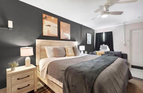 Bryant Ski Chalet | Special - Xtra Comfy - King Bed