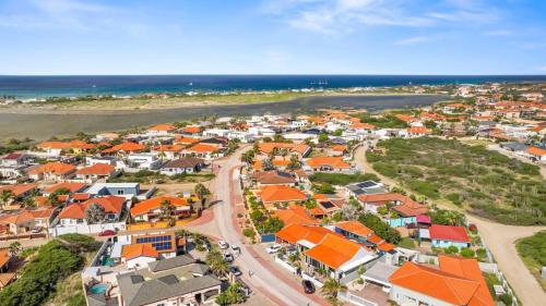 Esmeralda Apartment | Steps To The Beach Stylish Equipped Getaway