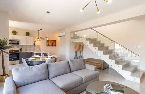Gold Coast Apartment | Stunning Condo in Luxe Resort Azzurro by Bocobay