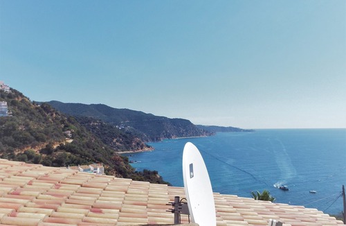 Salionc Apartment | Stunning sea view with sound of sea/Stunning sea view with sound of sea