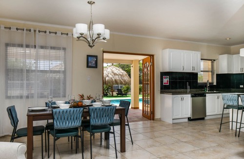 Boroncana House | Stylish Villa w/Private, Luxurious Pool