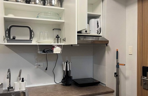 Taguig Condo | Taguig Budget Hotel vibe Airbnb with Resort-like Amenities near BGC and Airport