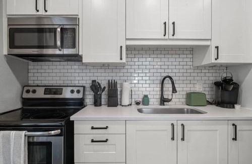 Lincolnville Apartment | The Cedar Loft B - Team Joseph Ellen
