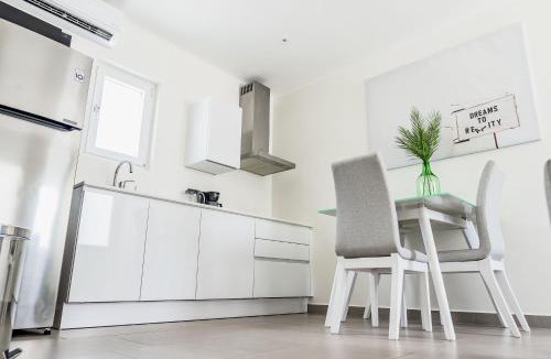 Kudawecha Apartment | The Palm Leaf Apartments