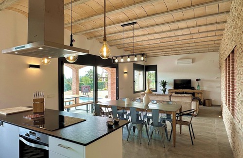 Perelada Villa | The Private Accommodation Villa in Peralada