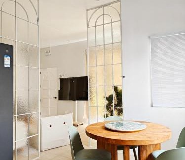Dauis Apartment | The Shores House