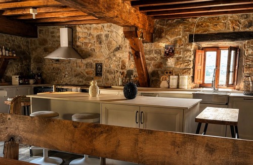 Valle de Cabuerniga Cottage | The Valfría Lagoon. Old wintering house rehabilitated in the middle of nature