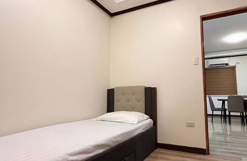 Villasis Bed & Breakfast | This space provides comfort, privacy, and convenience.