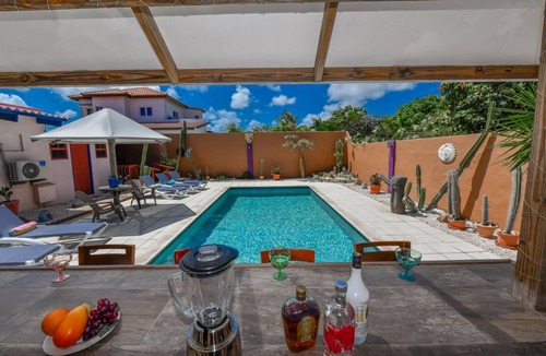 Shiribana House | Totally Private Enclosed Home/Large Pool/Centrally Located in Suburban Community