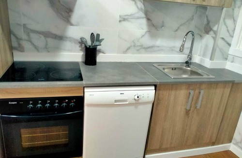 Simat de la Valldigna Apartment | Tourist apartment in Simat de la Valldigna, Well equipped, 15 min from the beach