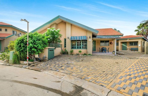 Washington Villa | Tranquil 2BR 2BA in Gated Community/Great Location