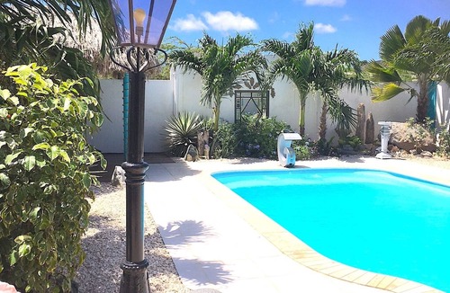 De Bruynewijk Villa | Tropical Fortuna Villa~RELAX WITH OWN PRIVATE POOL & BAR~privacy guaranteed!