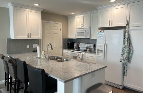 Woods Cross House | Updated, Comfortable and Luxury Stay in our 5 bedroom home.Close to Lagoon,Golf.