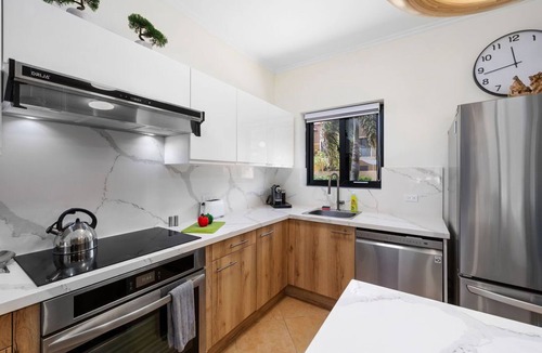 Gold Coast House | Upscale Gated Community Oasis ~ Close to the Beach