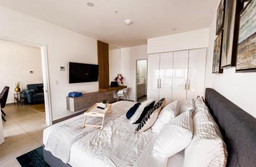 Oranjestad Apartment | Upscaled And Modern Oceanfront Apartment