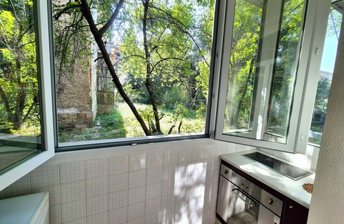 Lozenets Apartment | Urban Studio Oasis