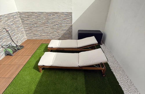 San Fernando Apartment | Vacation Apartment 'Odi La Home Family' with Private Garden, Wi-Fi and Air Conditioning