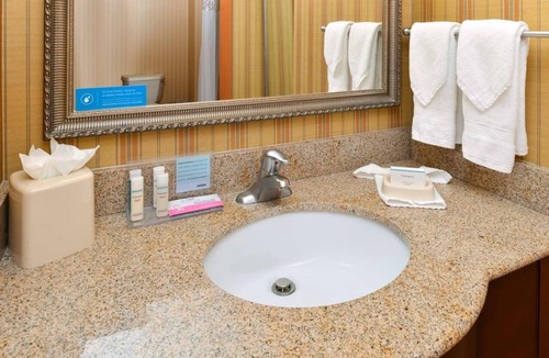 Westside Hotel | Vacation At its Finest! 4 Relaxing Units, Indoor Pool, Pets Are Welcome!