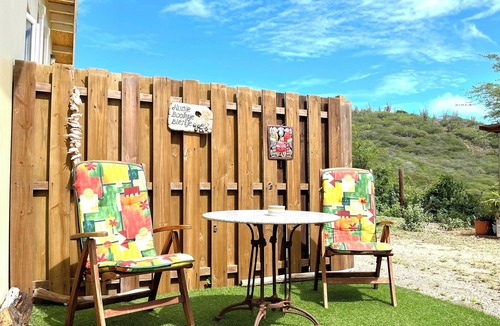 Savaneta Apartment | Very quiet apartment with tub and a beautiful view at the edge of national park.