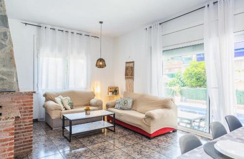 Condado del Jaruco Villa | Villa Con Piscina En Lloret De Mar