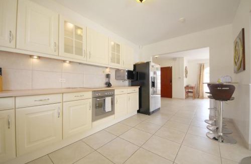 Boroncana Villa | Villa Jolie