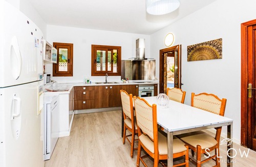 Les Meravelles Villa | Villa Maravillas next to the beach with a pool, garden and terraces