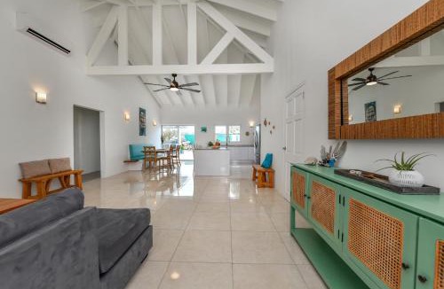Moko Villa | Villa Mokomo Private Pool Retreat Aruba with outdoor kitchen