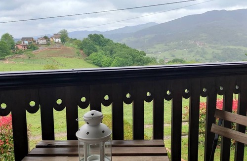 Vallobal Apartment | Vista Increíbles de los Picos de Europa en una Ubicación Privilegiada