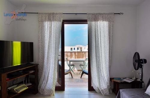 Costa Teguise Apartment | Vivienda Vacacional Golden Sun