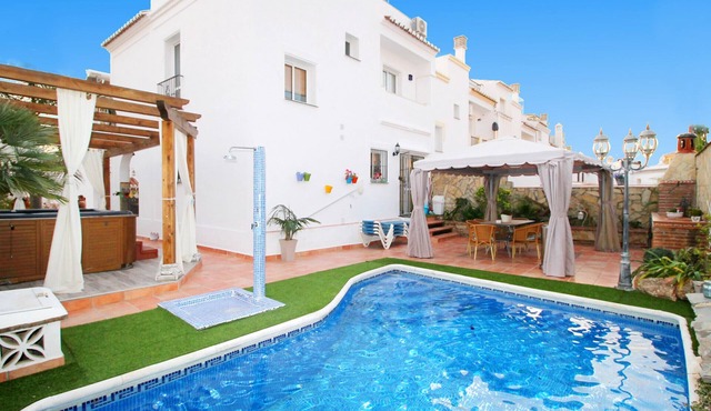 1057 Villa Maite