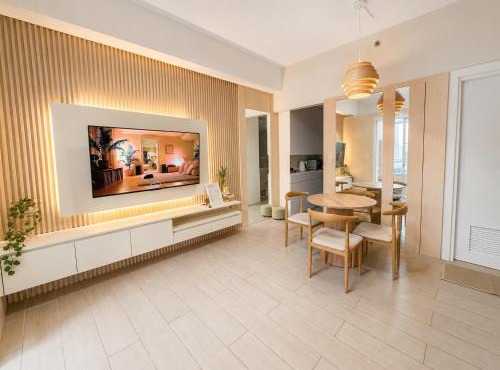 1BR Condo Unit with Pool and Gym Access in Salcedo Village