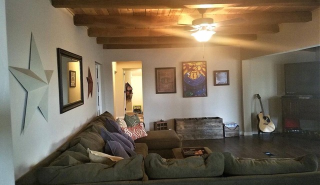 3bed 1bath with views of the city overlooking the event fairgrounds. in Pendleton