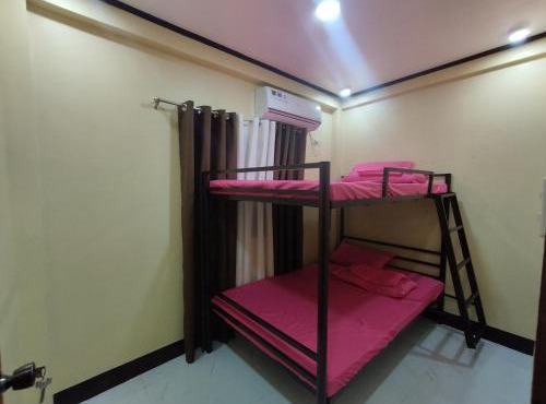 8-pax Jumong's Transient Inn