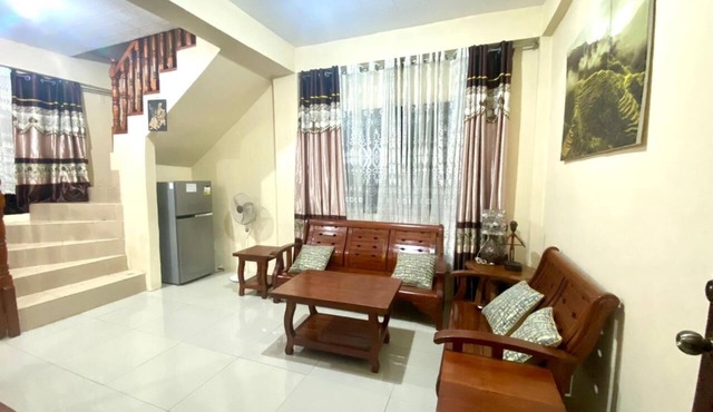 A beautiful, cozy and fully furnished 4 bedroom apartment to satisfy your stay.