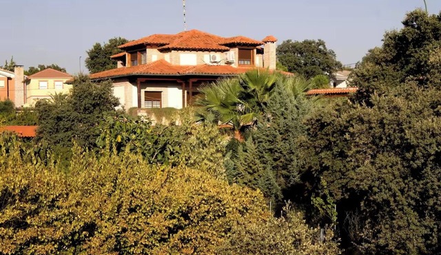 An environment where you can enjoy nature, on the banks of the Alberche River