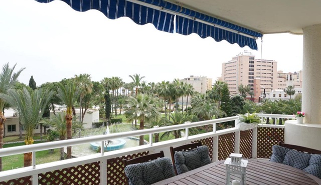 Apartamentos Costa Lago Playamar