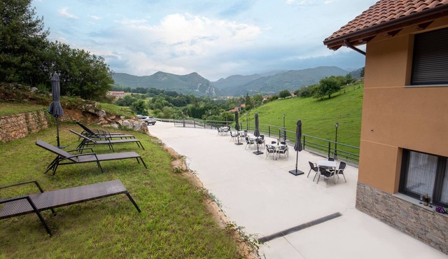 Apartamentos Rurales Las Caldas SENDA VERDE, 15 minutes from downtown Oviedo