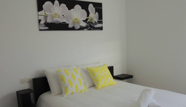 APARTMENT IN OVIEDO WITH FREE PARKING, WIFI AND NETFLIX BY DELABRA APARTMENTS.