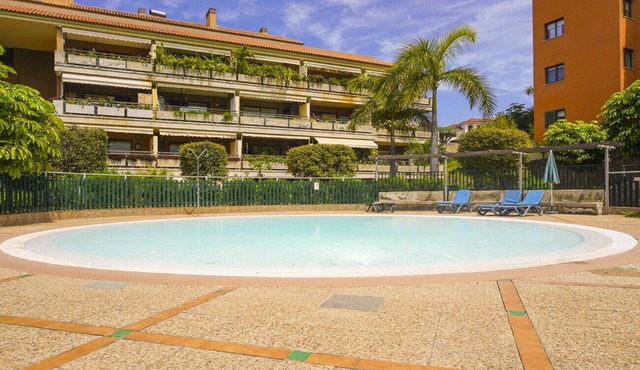 Apartment with pool and parking, Retama del Teide, Puerto de la Cruz