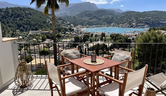 Apartment with spectacular sea views in Port de Soller (AC/WIFI).