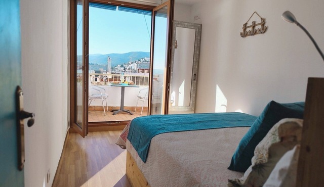 Apartment with sea view