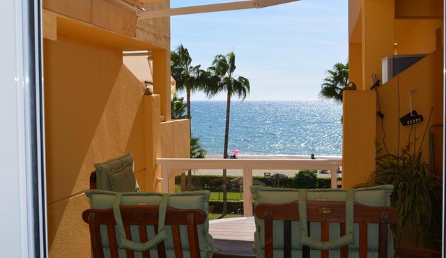Arruzafa Front Beach - Free Parking