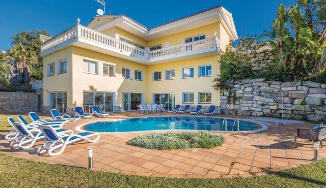 Beach front home in Lloret de Mar