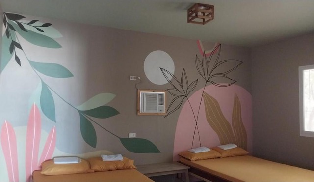 Beachfront AC 3-Bedrm Villa,14pax