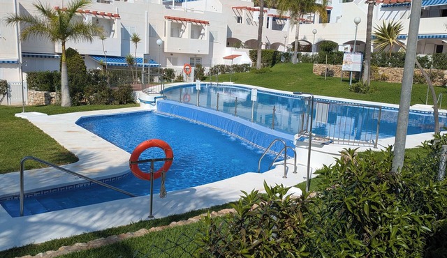 Beachfront Oasis Del Mar I – Ground Floor 2 Bed/2 Bath with Pool