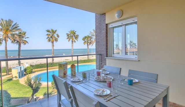 Beautiful apartment in First Line Marina Azul