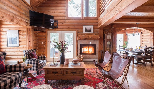 Beautiful, secluded mountain retreat, 30mins to 7 ski resorts